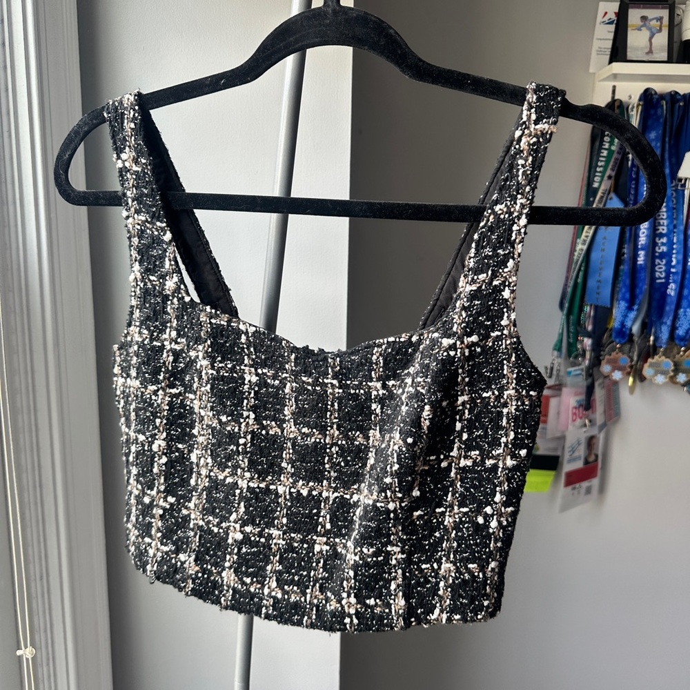 Abercrombie & Fitch Black and White Tweed Tank Top